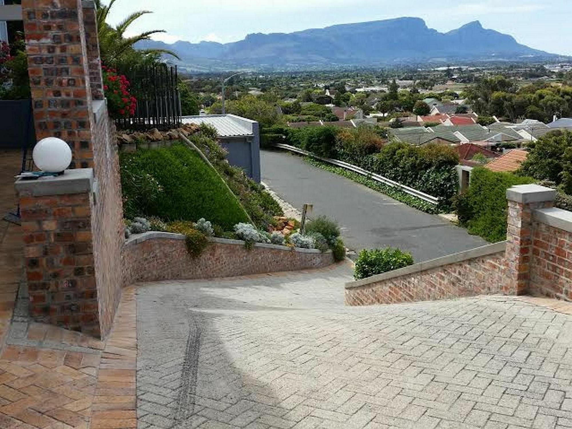 Lakeside Lodge Muizenberg Exterior photo