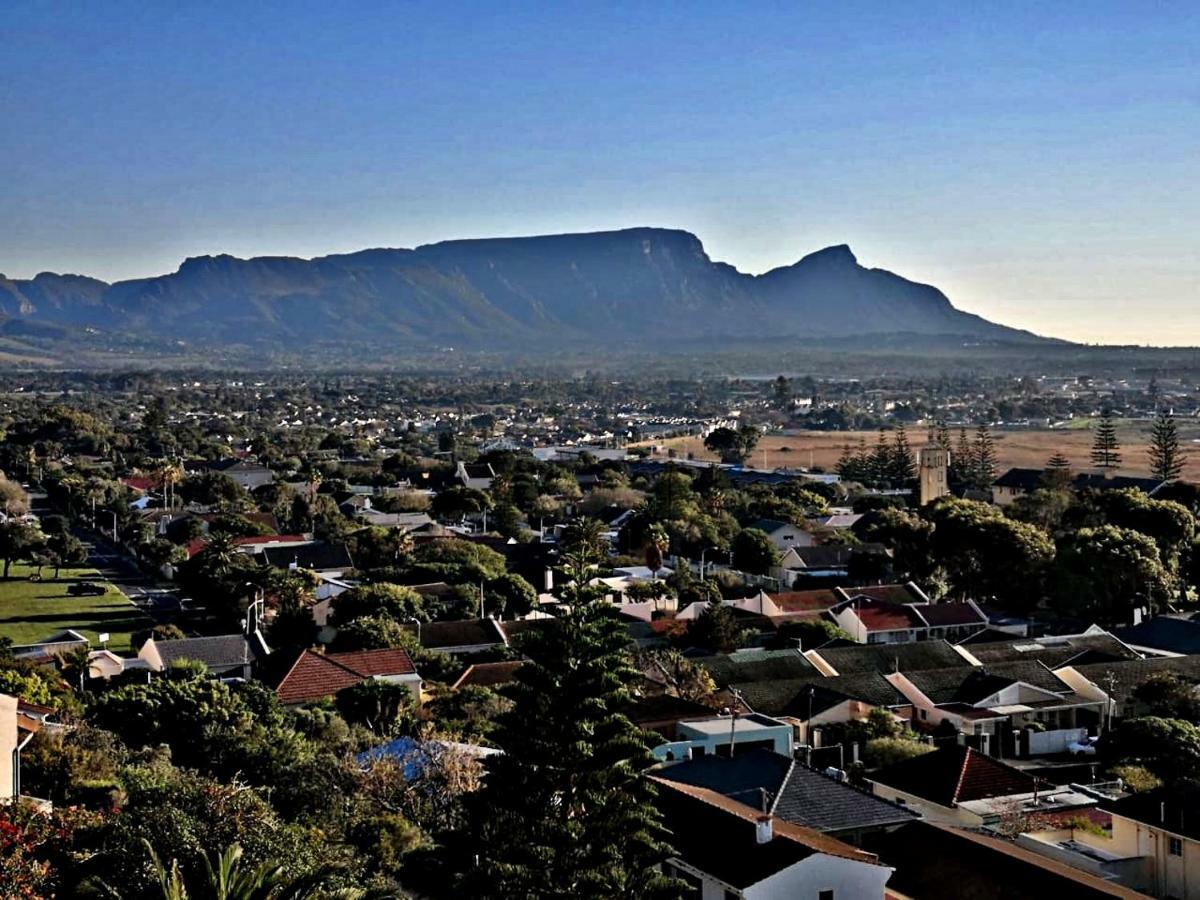 Lakeside Lodge Muizenberg Exterior photo